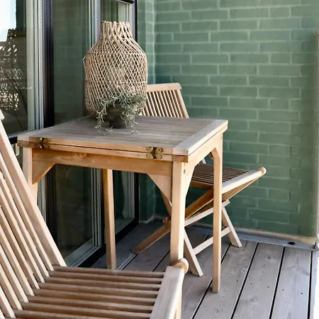 New Three-story Harbour House In